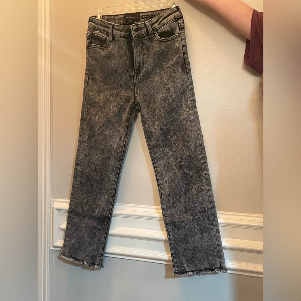 NWOT Kendall & Kylie light black wash jeans